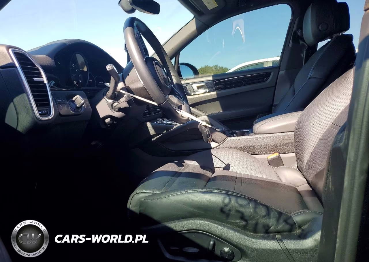 2023 Porsche Cayenne Base VIN:WP1AA2AY9PDA10626 - 7