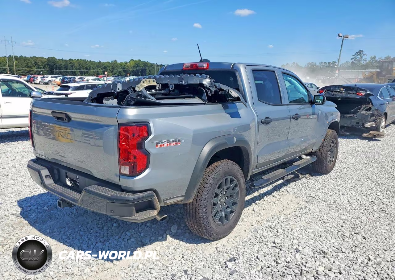 2026 Chevrolet Colorado Trail Boss VIN:1GCPTEEKXT1183094 - 3