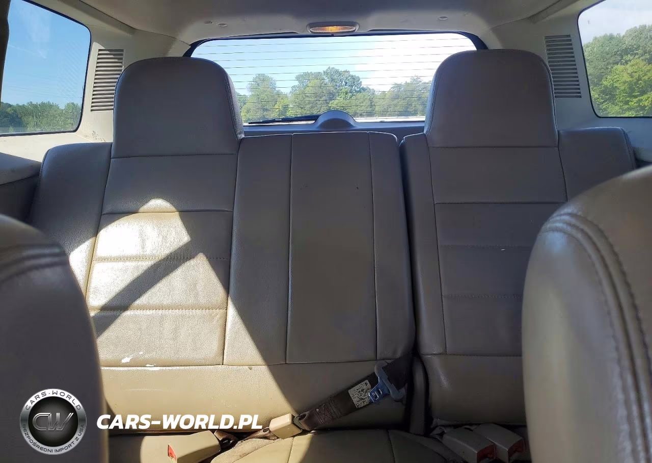 2011 Jeep Patriot Latitude VIN:1J4NT4GB0BD110239 - 10