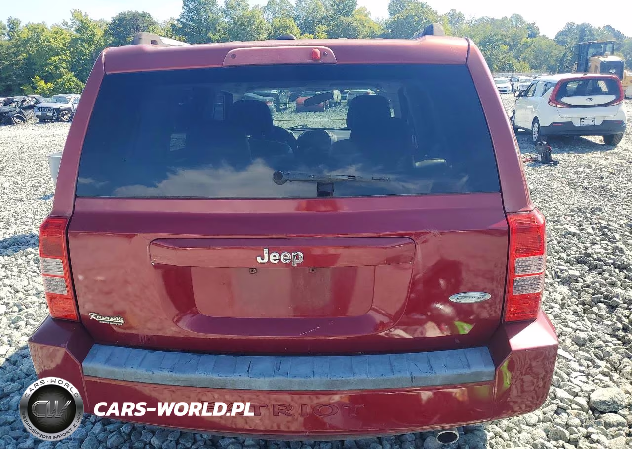2011 Jeep Patriot Latitude VIN:1J4NT4GB0BD110239 - 6