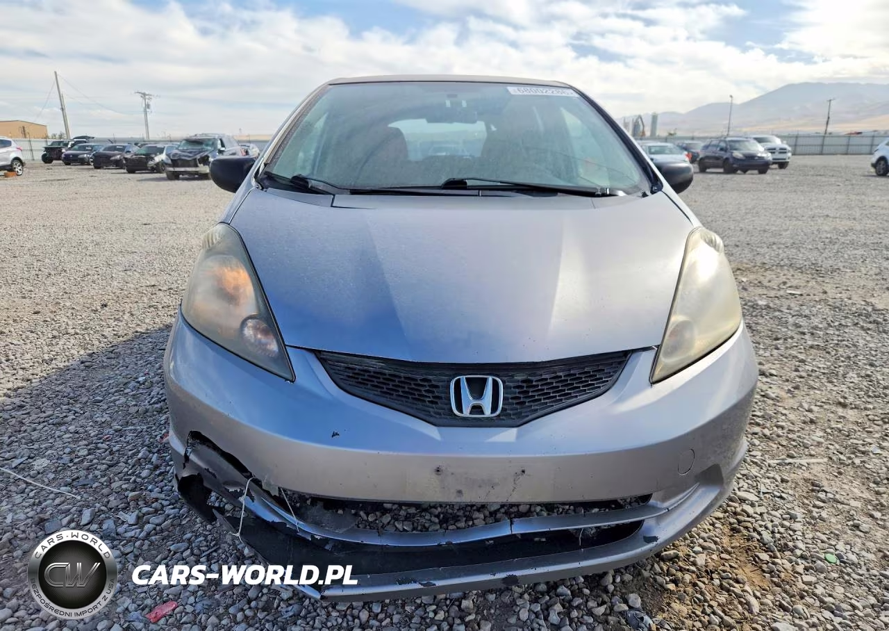 2010 Honda Fit VIN:JHMGE8H27AC012553 - 5