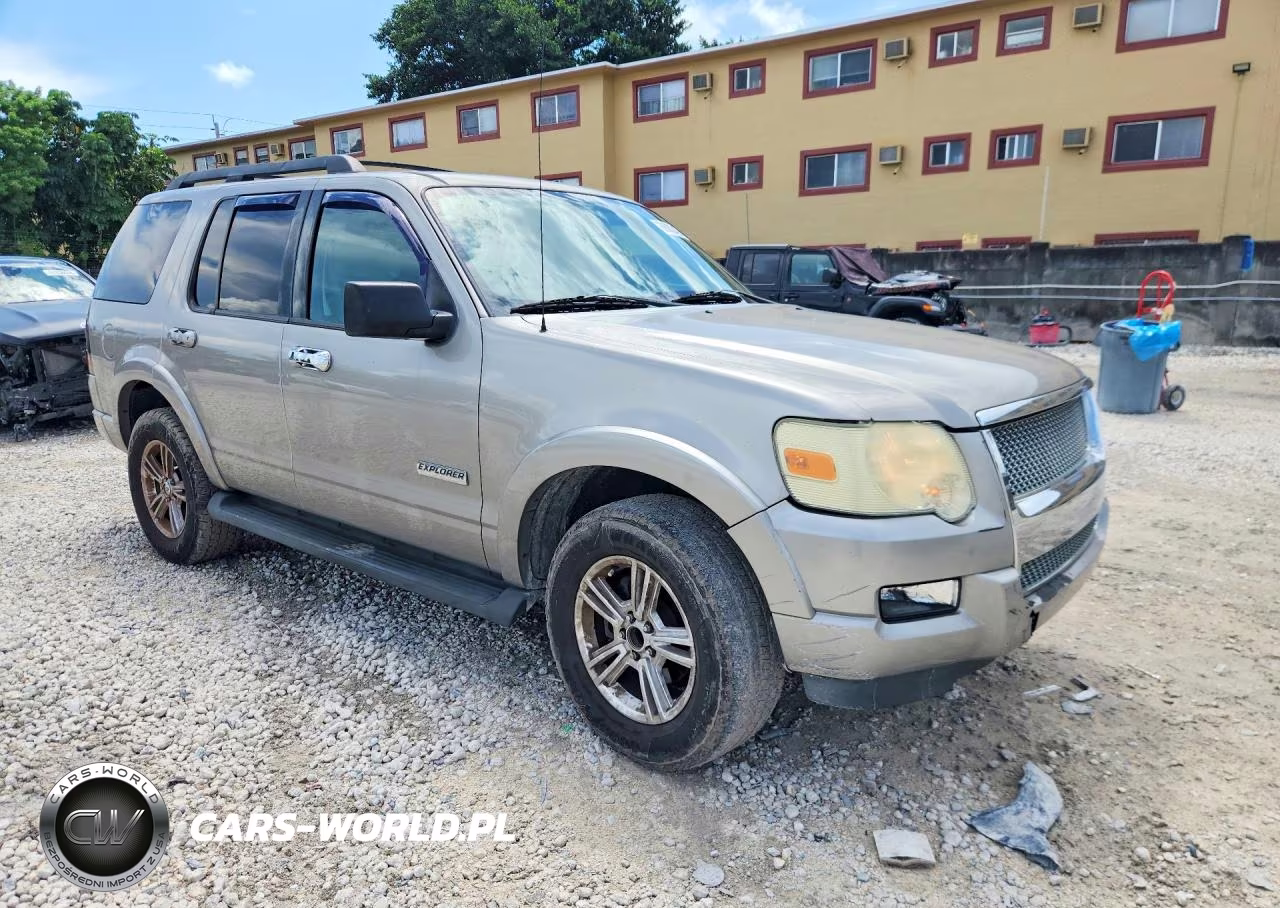 2008 Ford Explorer Xlt VIN:1FMEU73E98UA74530 - 4