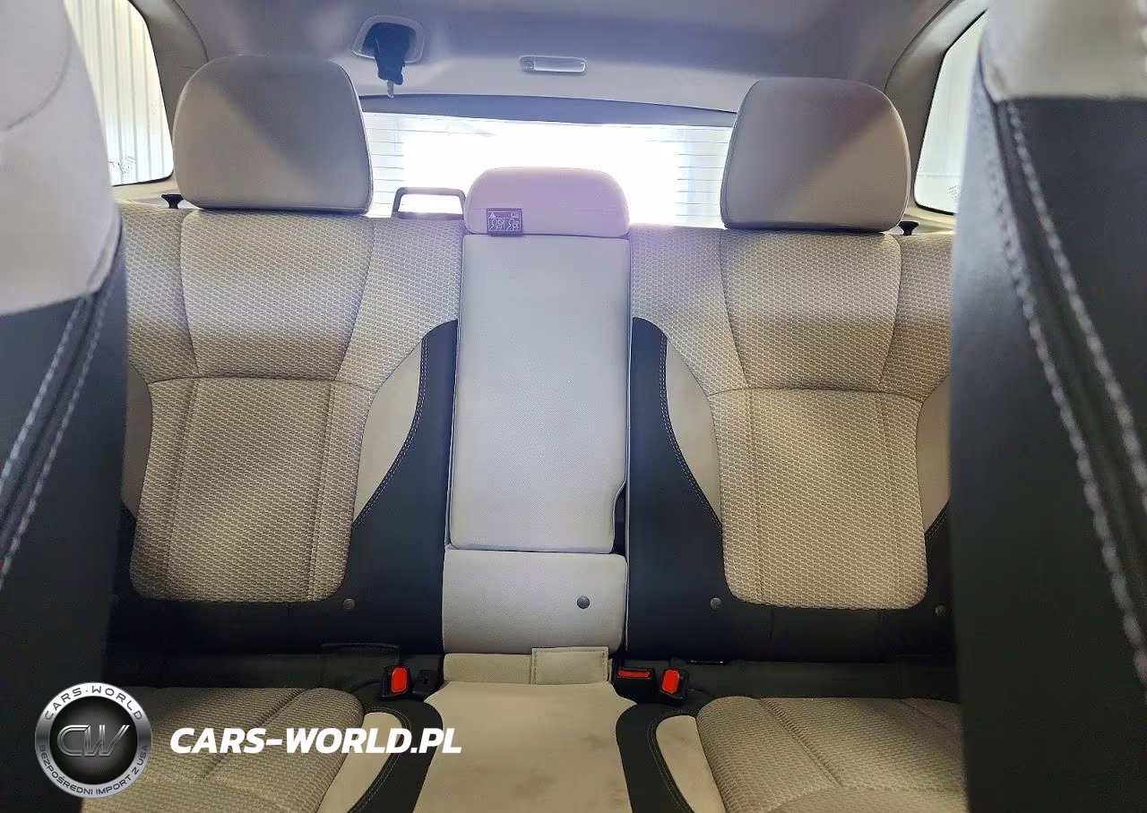 2019 Subaru Forester Premium VIN:JF2SKAGC0KH558090 - 10