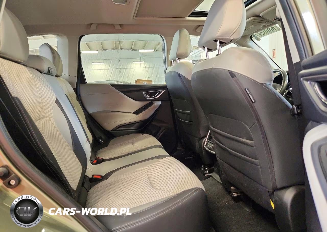 2019 Subaru Forester Premium VIN:JF2SKAGC0KH558090 - 11