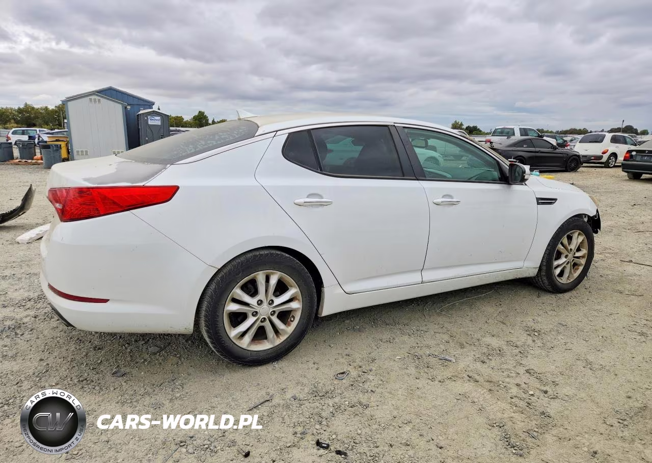 2012 Kia Optima Lx VIN:5XXGM4A72CG051962 - 3