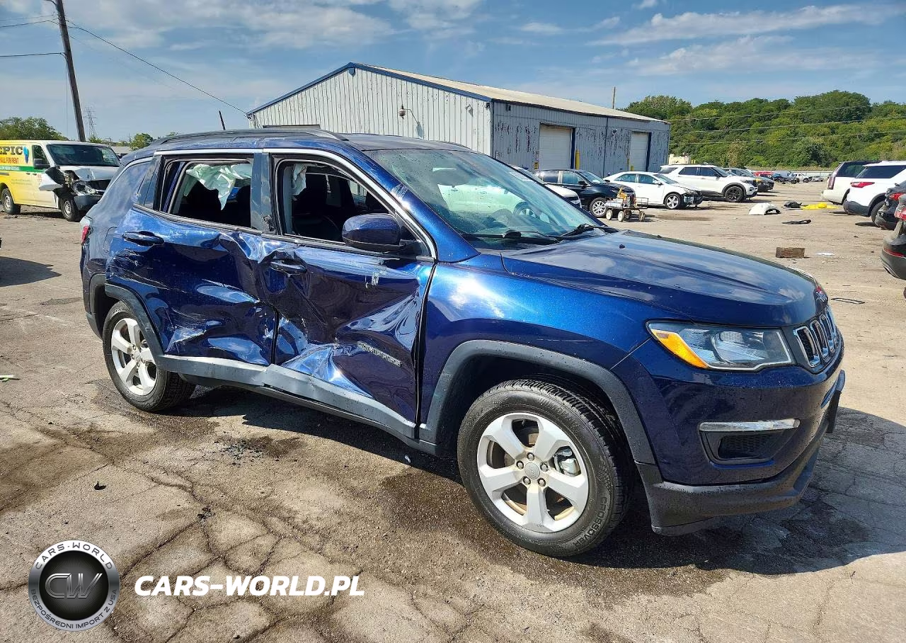 2017 Jeep Compass Latitude VIN:3C4NJCBB6HT668970 - 4