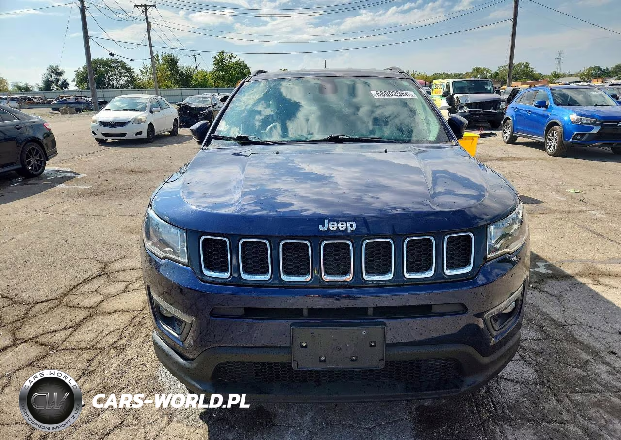 2017 Jeep Compass Latitude VIN:3C4NJCBB6HT668970 - 5