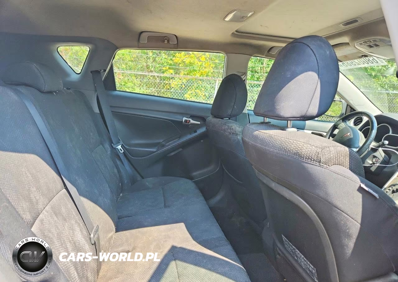 2009 Pontiac Vibe VIN:5Y2SM670X9Z475007 - 10