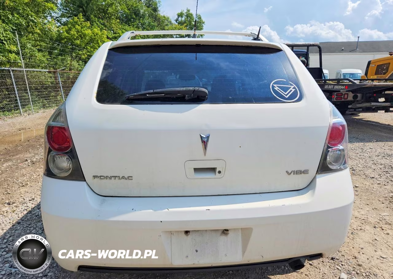 2009 Pontiac Vibe VIN:5Y2SM670X9Z475007 - 6