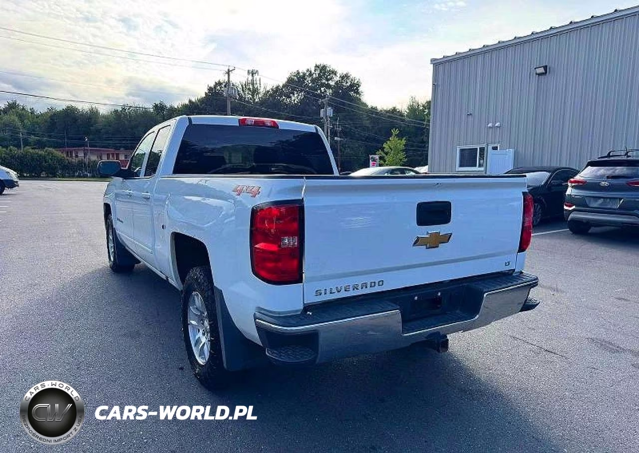 2018 Chevrolet Silverado K1500 Lt VIN:1GCVKREC5JZ318684 - 2