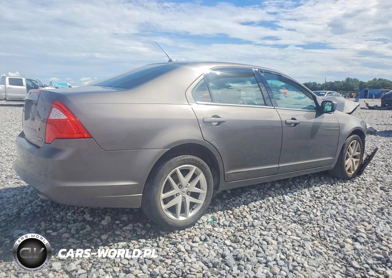 2011 Ford Fusion Se VIN:3FAHP0HG2BR344437 - 3