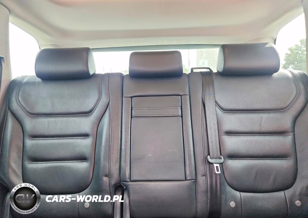 2013 Volkswagen Touareg V6 Tdi VIN:WVGEP9BP3DD002724 - 10