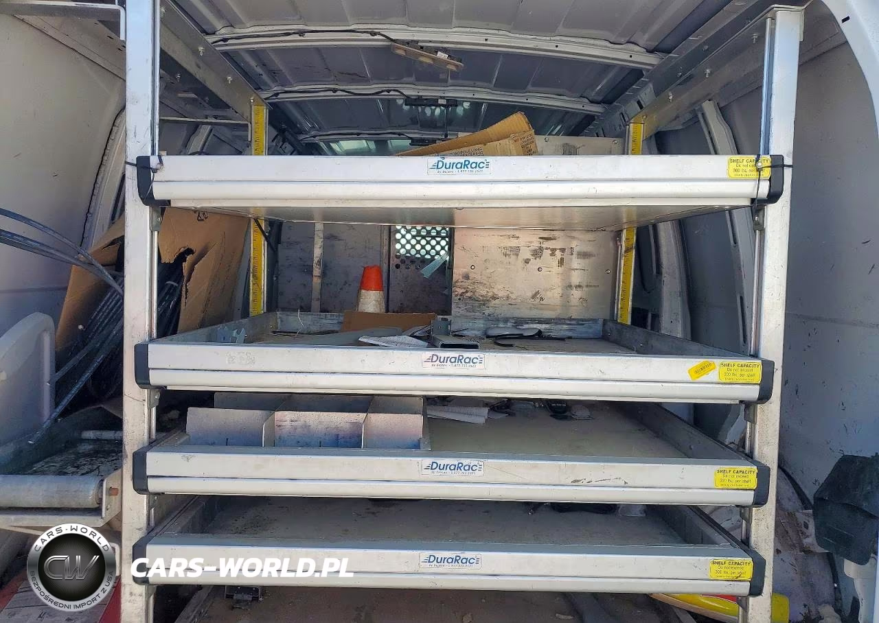 2017 Chevrolet Express G2500 VIN:1GCWGAFF7H1351727 - 10
