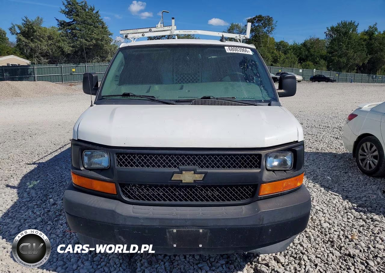 2017 Chevrolet Express G2500 VIN:1GCWGAFF7H1351727 - 5