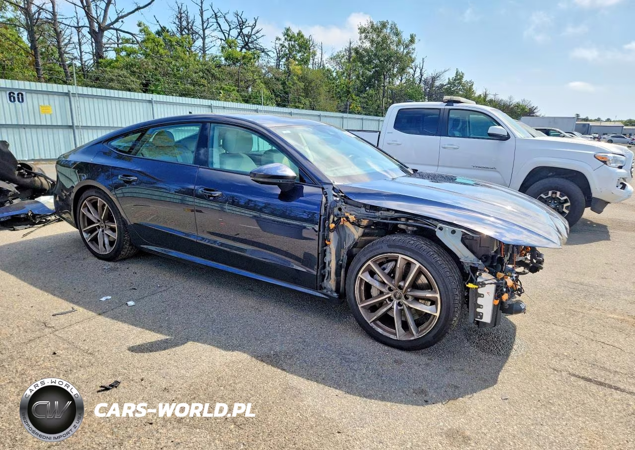 2021 Audi A7 E Premium Plus VIN:WAUTPBF26MN076681 - 4