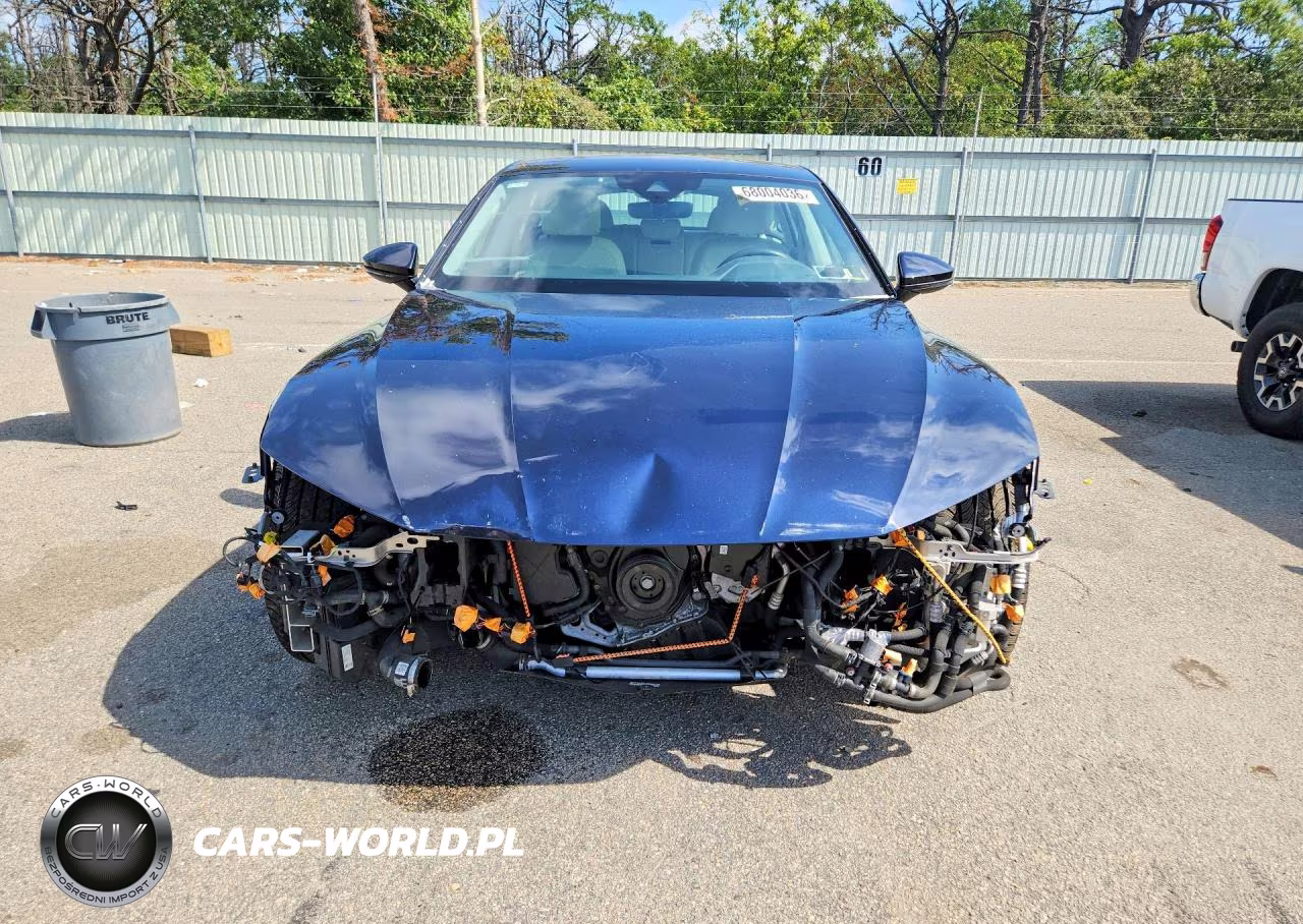 2021 Audi A7 E Premium Plus VIN:WAUTPBF26MN076681 - 5
