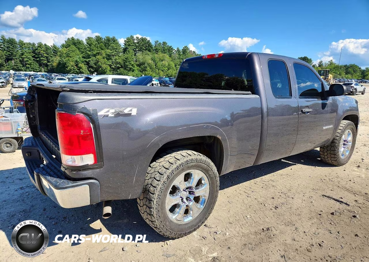 2011 GMC Sierra K1500 VIN:1GTR2TEA3BZ115548 - 3
