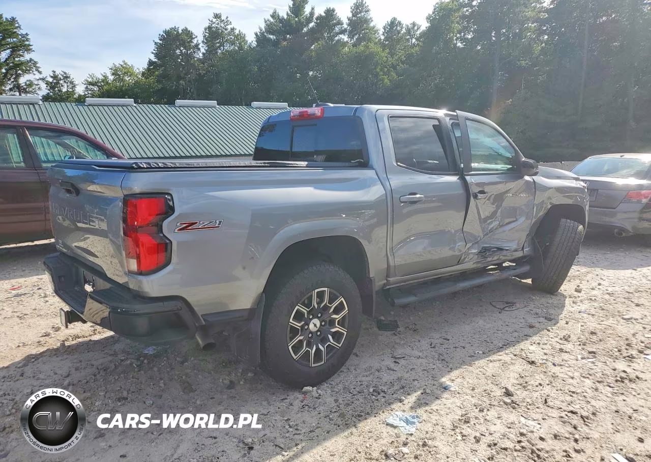2023 Chevrolet Colorado Z71 VIN:1GCPTDEK4P1237845 - 3