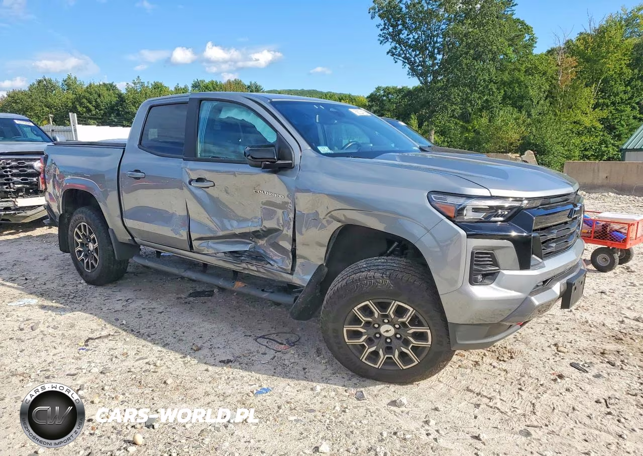 2023 Chevrolet Colorado Z71 VIN:1GCPTDEK4P1237845 - 4
