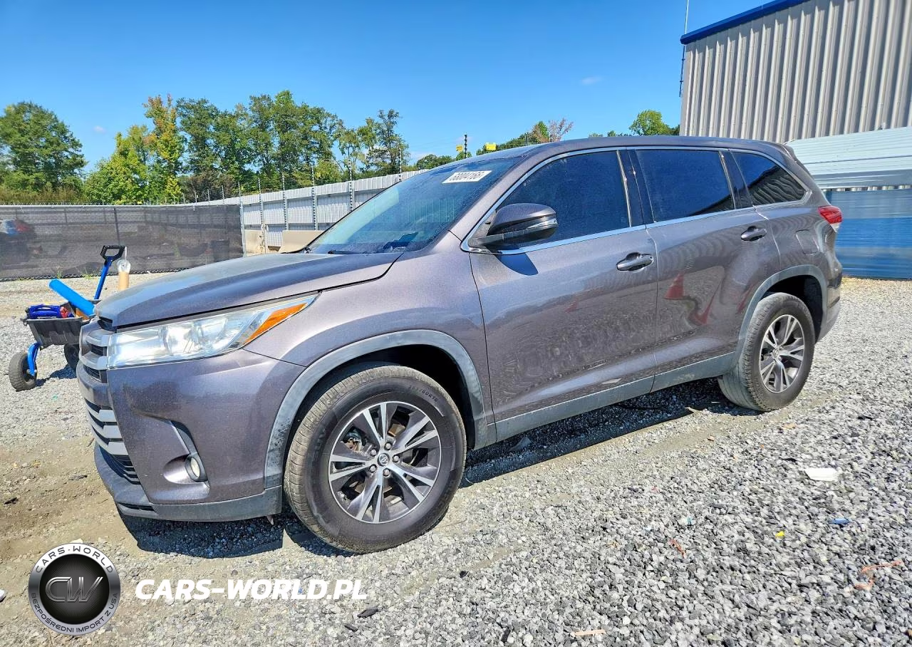 2019 Toyota Highlander Le Plus – zdjęcie 1 z 13