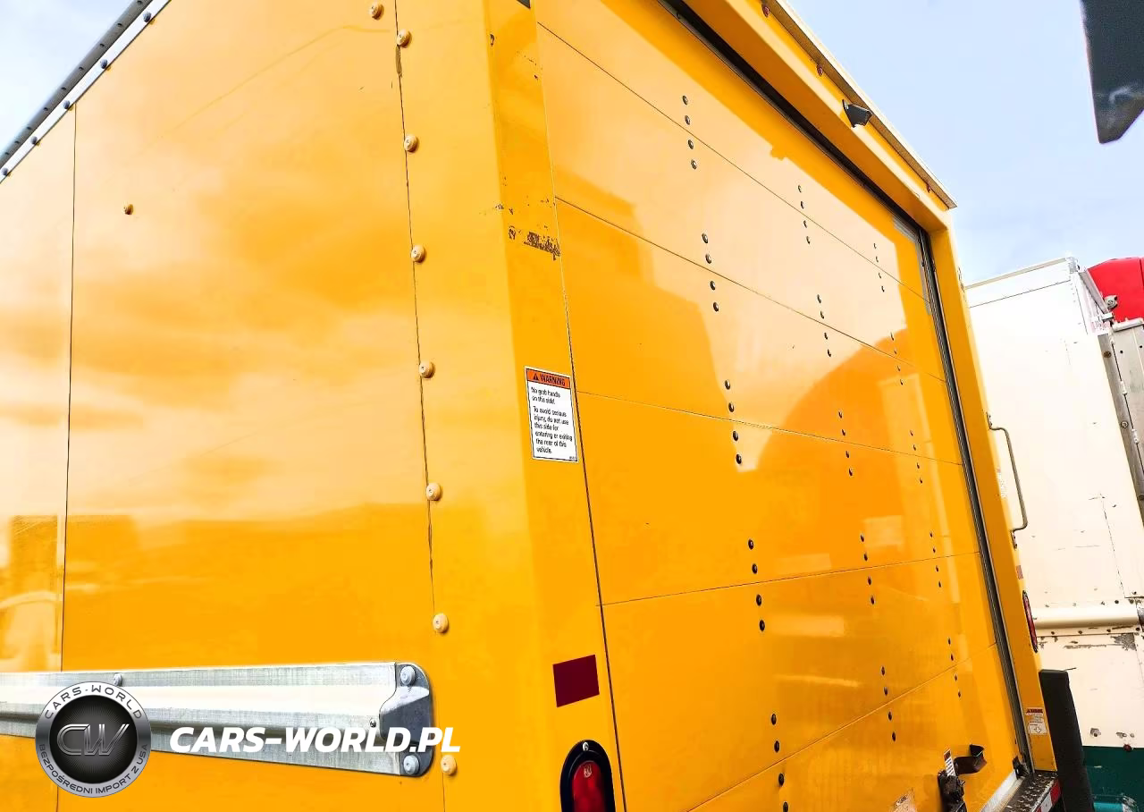 2022 GMC Savana Cut - Box Truck VIN:7GZ37TC71NN001481 - 6