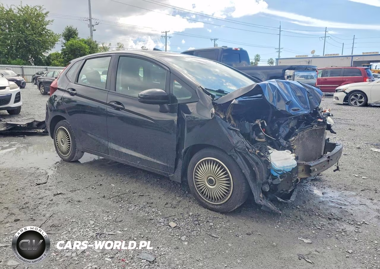 2019 Honda Fit Lx VIN:3HGGK5H47KM734357 - 4