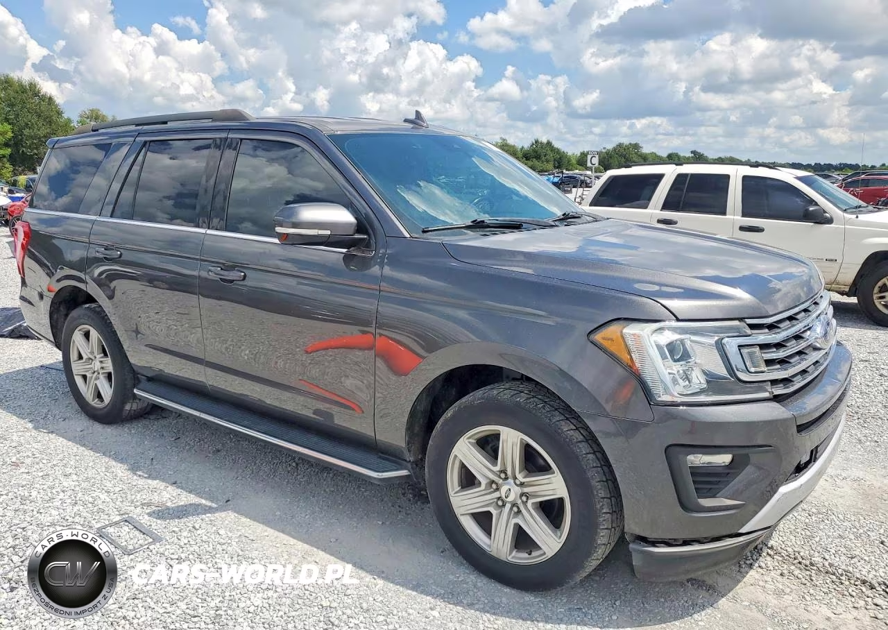 2018 Ford Expedition Xlt VIN:1FMJU1HT5JEA69327 - 4