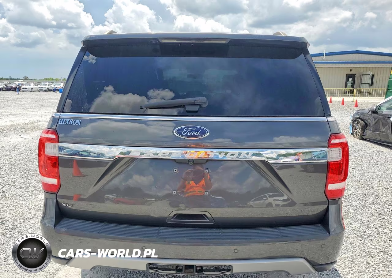 2018 Ford Expedition Xlt VIN:1FMJU1HT5JEA69327 - 6
