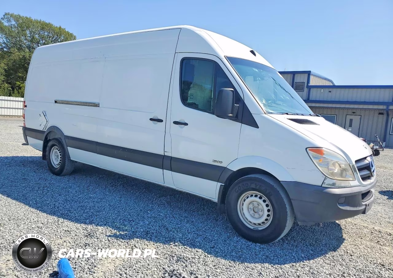 2012 Mercedes-Benz Sprinter 2500 Delivery Van VIN:WD3PE8CB1C5612611 - 4