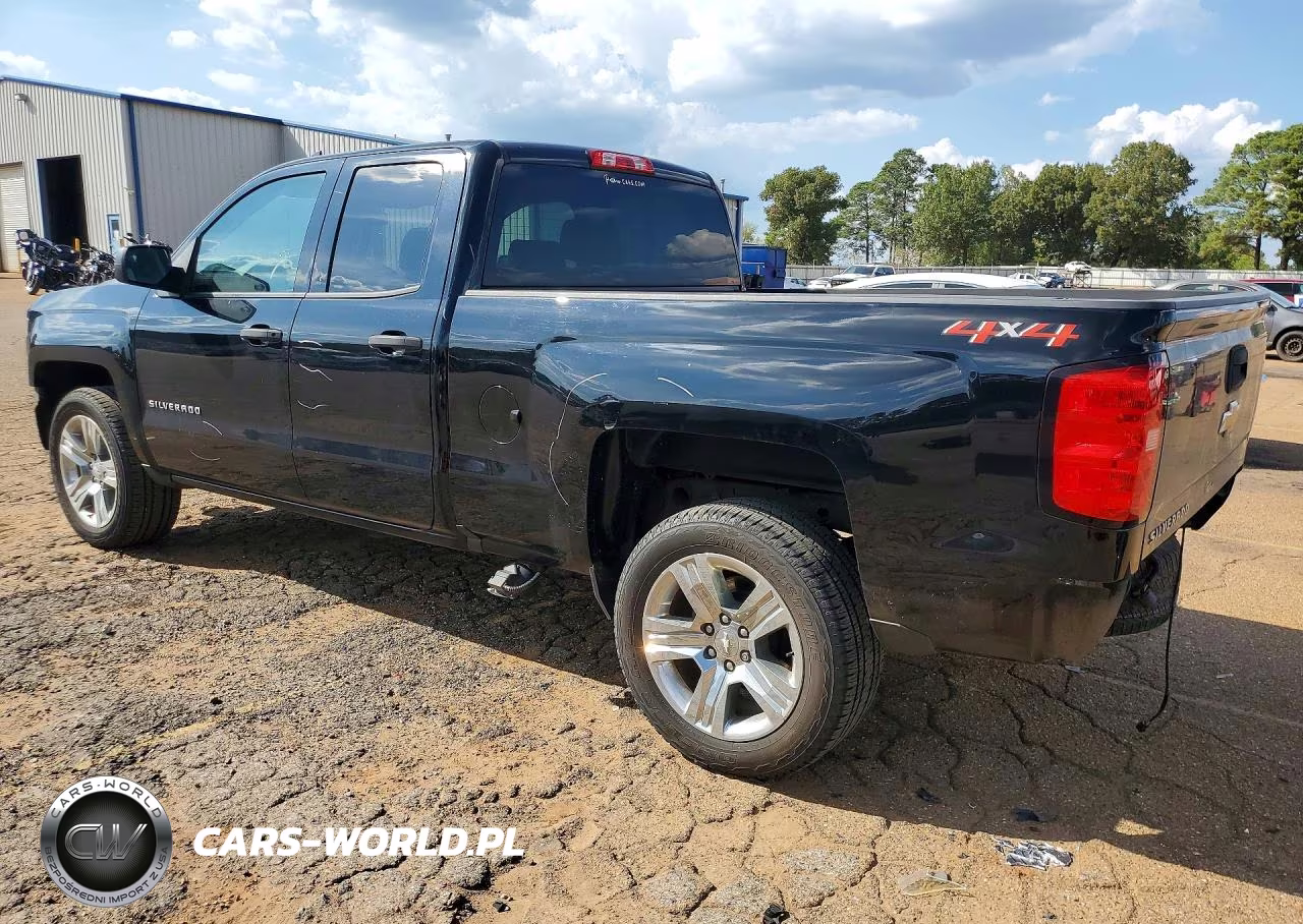 2018 Chevrolet Silverado K1500 Custom VIN:1GCVKPEC2JZ112386 - 2