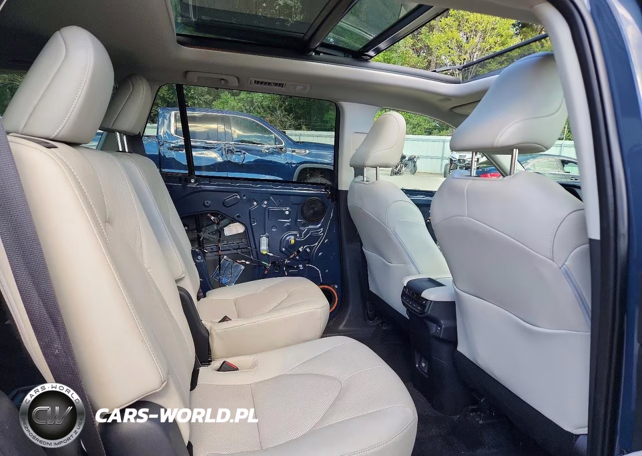 2025 Toyota Grand Highlander Hybrid Limited VIN:5TDACAB52SS052787 - 11