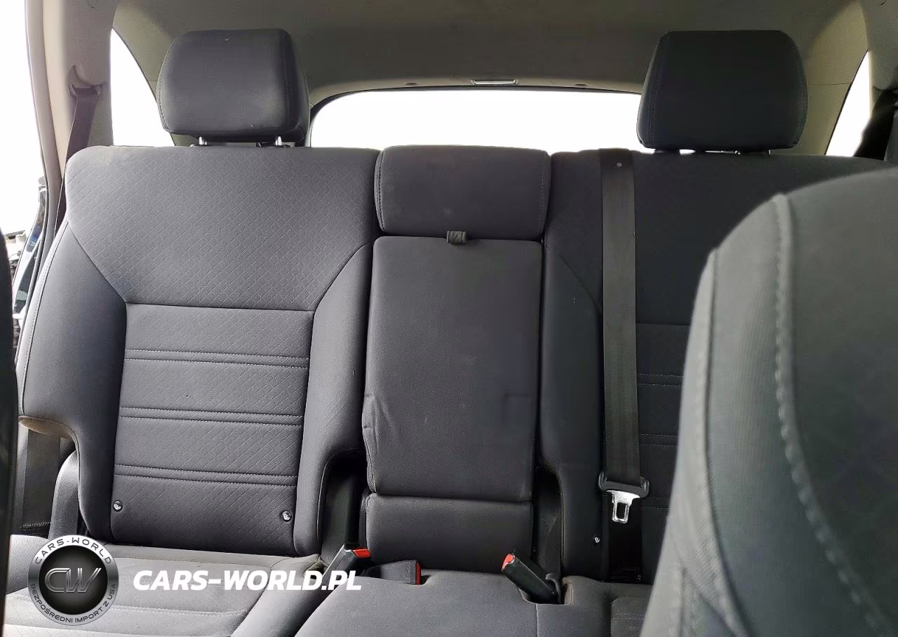 2019 Kia Sorento L VIN:5XYPG4A33KG592534 - 10
