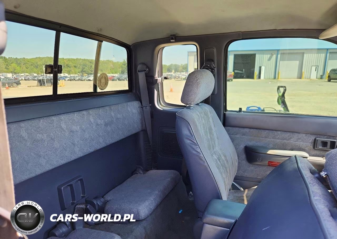 2000 Toyota Tacoma Base VIN:4TAVL52NXYZ669348 - 10