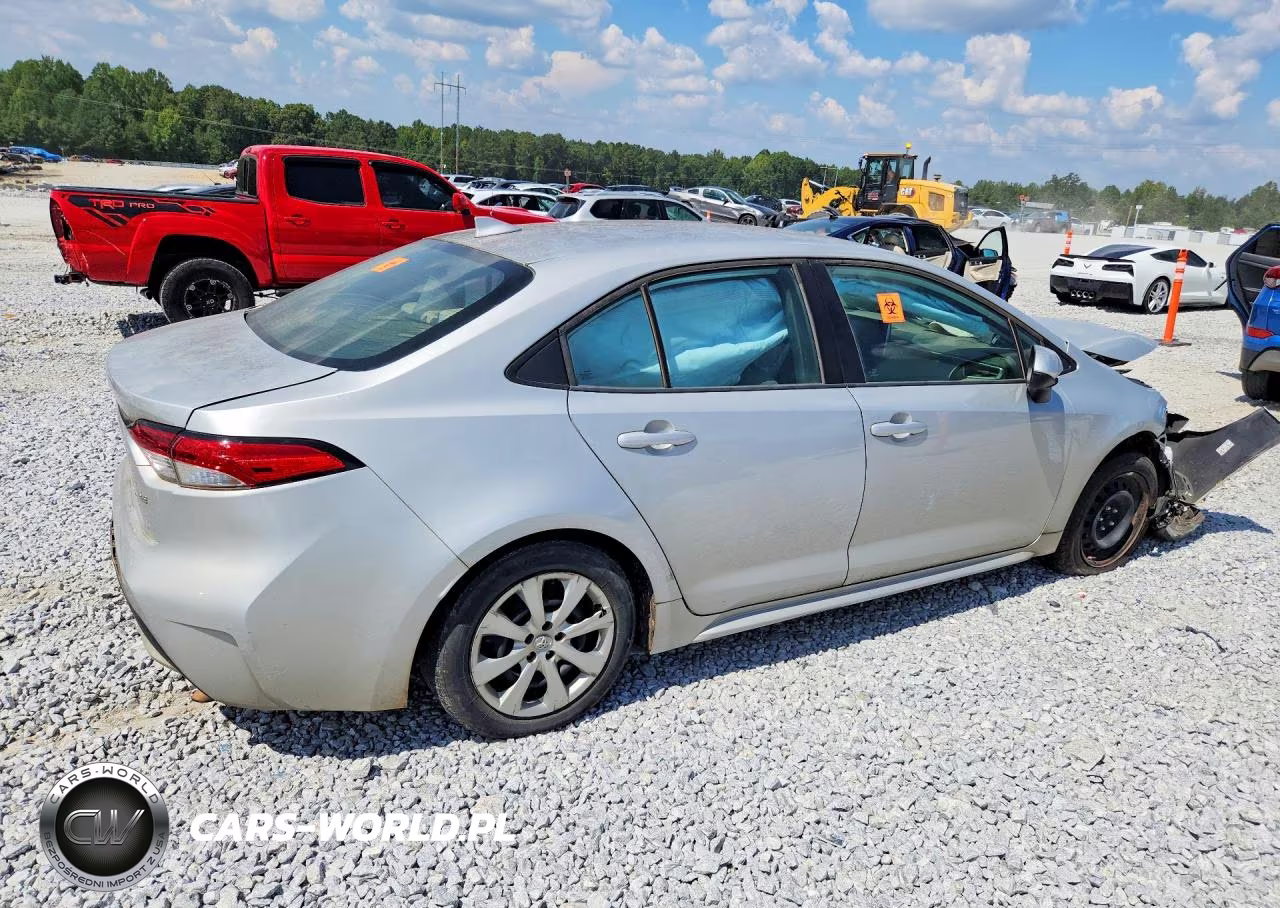 2020 Toyota Corolla Le VIN:5YFEPRAE1LP135966 - 3