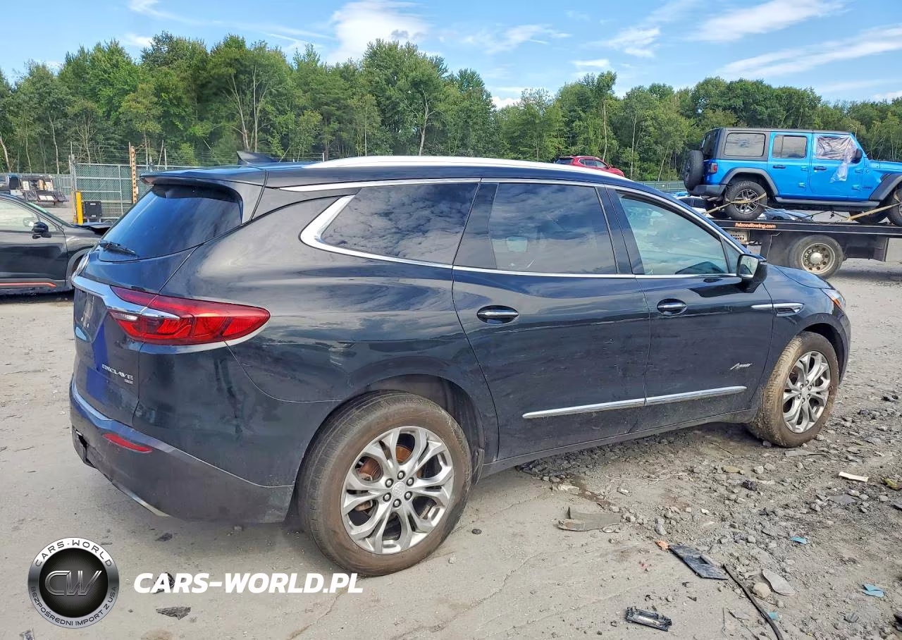2018 Buick Enclave Avenir VIN:5GAEVCKW0JJ151038 - 3