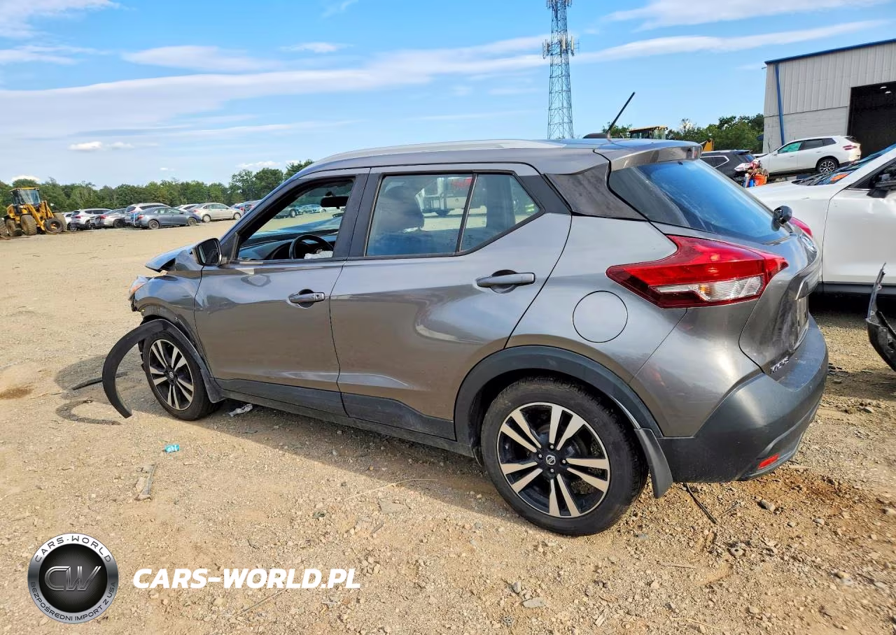 2018 Nissan Kicks Sv VIN:3N1CP5CUXJL539110 - 2