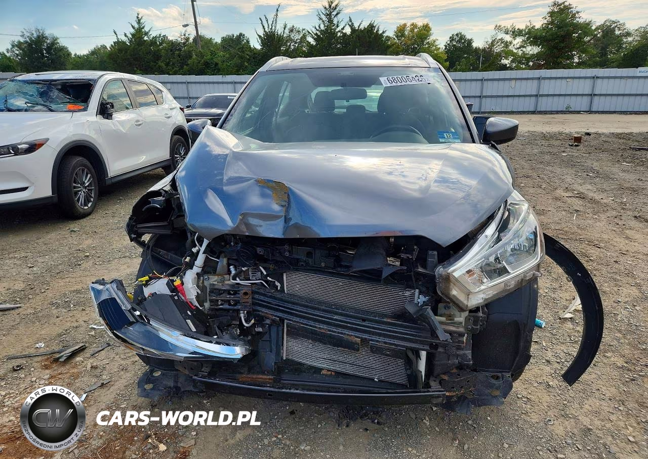 2018 Nissan Kicks Sv VIN:3N1CP5CUXJL539110 - 5