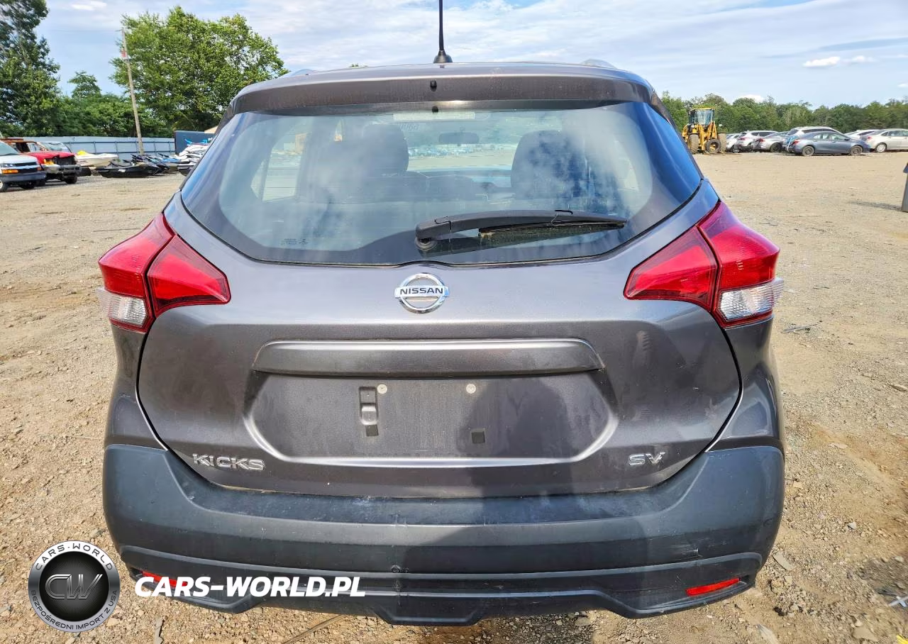 2018 Nissan Kicks Sv VIN:3N1CP5CUXJL539110 - 6