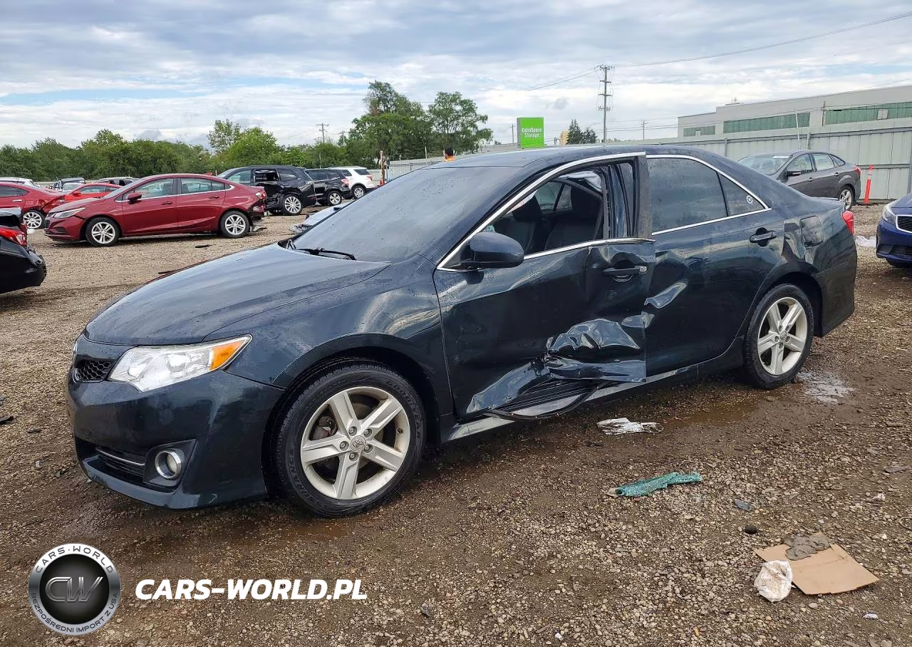 2012 Toyota Camry Se – zdjęcie 1 z 12