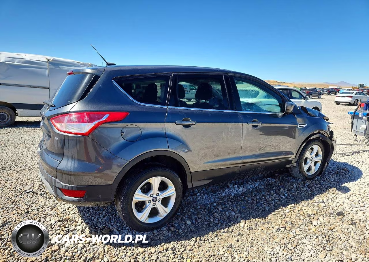 2016 Ford Escape Se VIN:1FMCU0G73GUC92083 - 3
