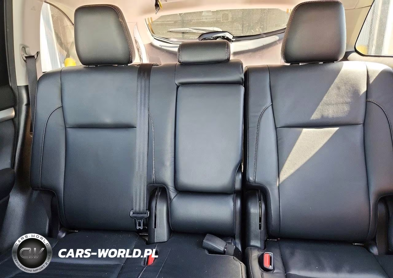 2018 Toyota Highlander Xle VIN:5TDKZRFH2JS271446 - 10