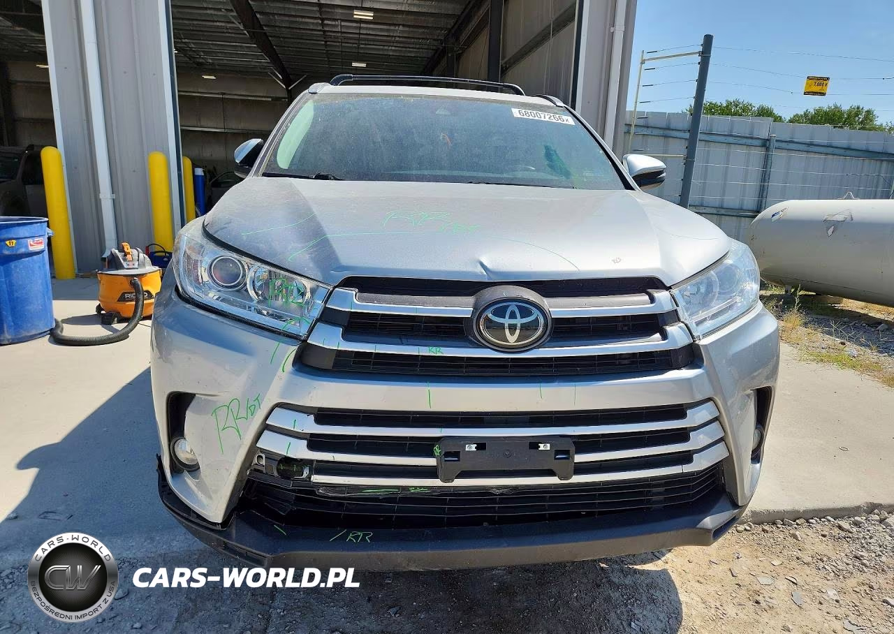 2018 Toyota Highlander Xle VIN:5TDKZRFH2JS271446 - 5
