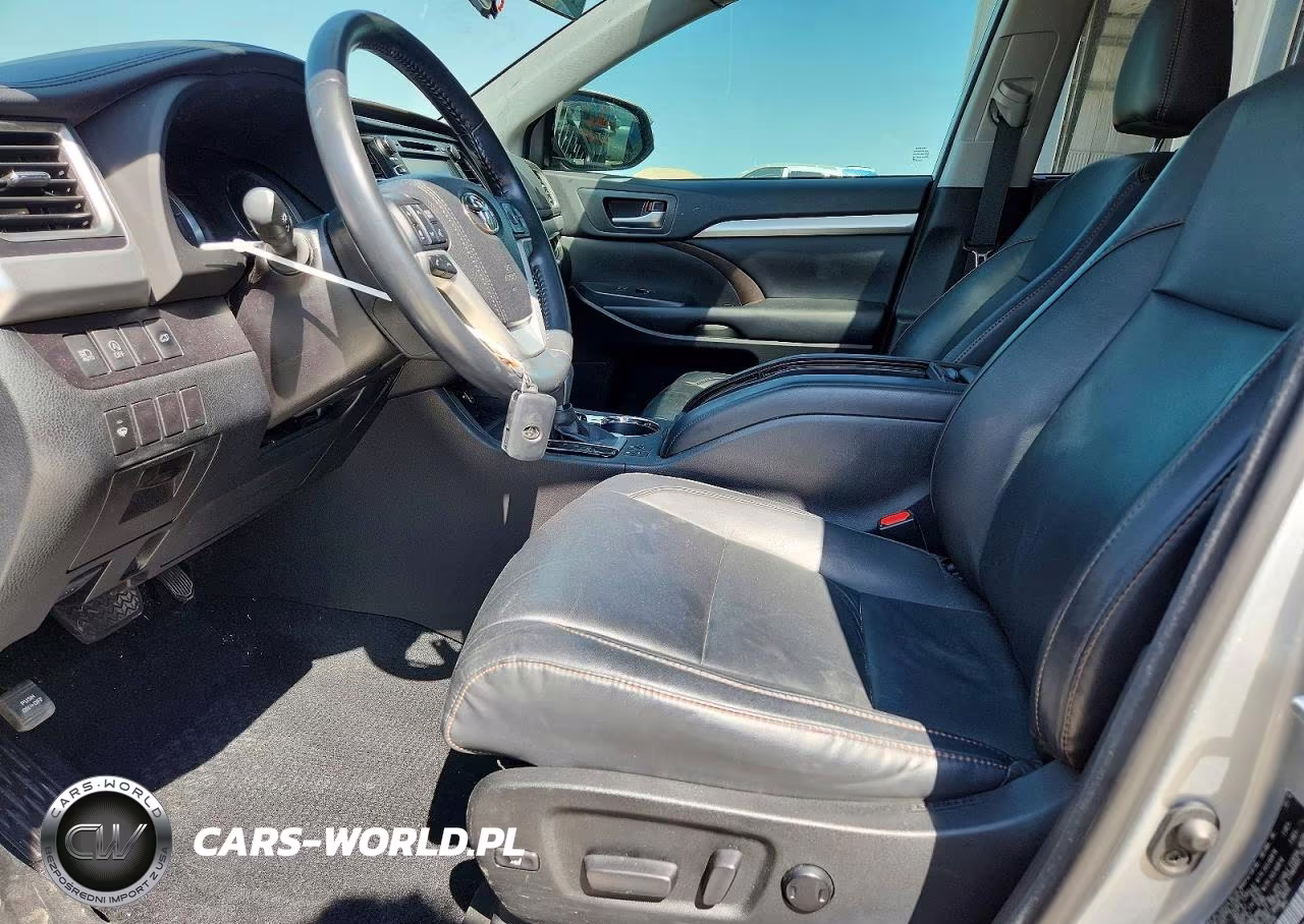 2018 Toyota Highlander Xle VIN:5TDKZRFH2JS271446 - 7