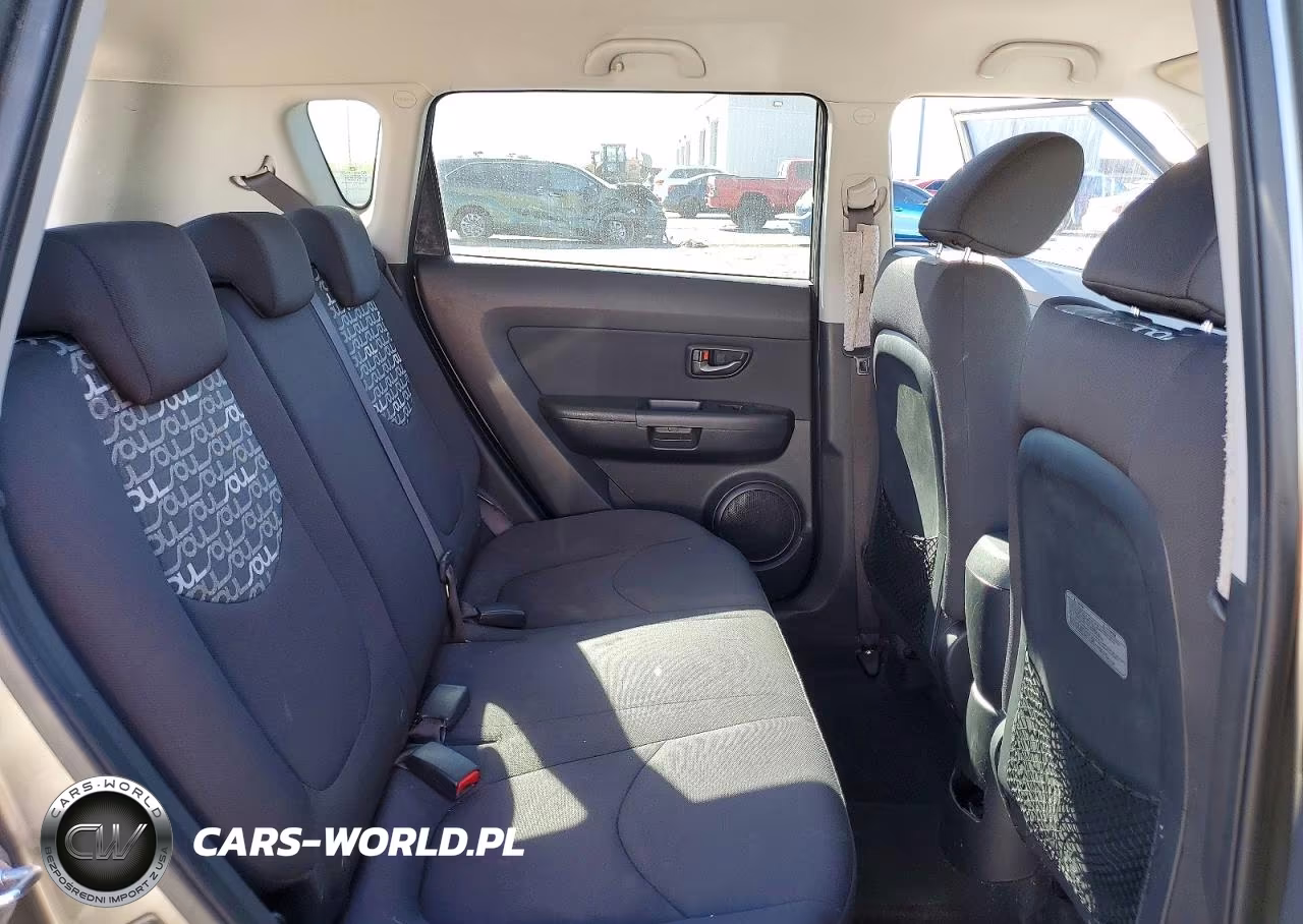 2010 Kia Soul + VIN:KNDJT2A28A7140961 - 10