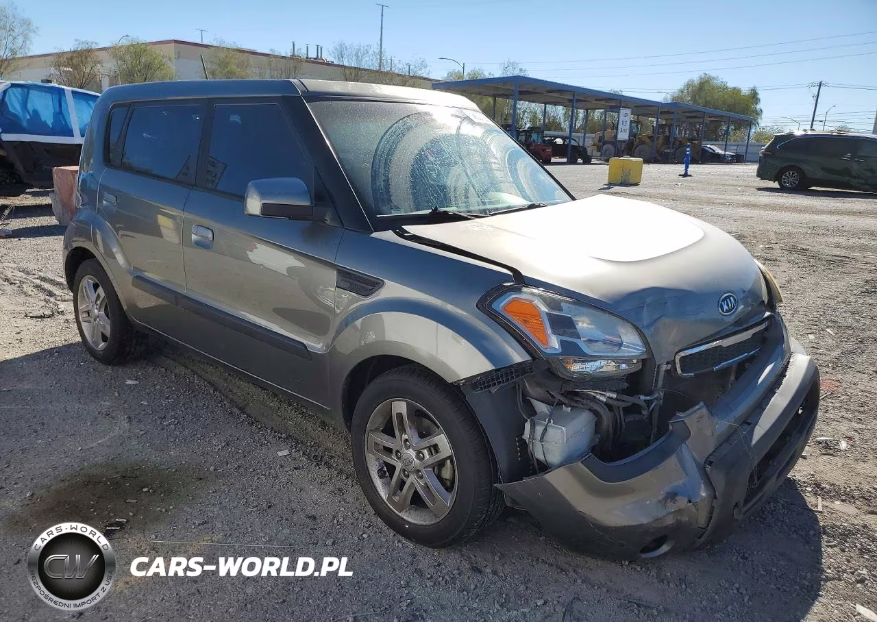 2010 Kia Soul + VIN:KNDJT2A28A7140961 - 4