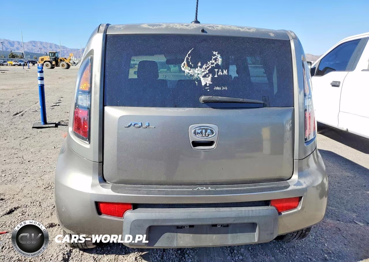 2010 Kia Soul + VIN:KNDJT2A28A7140961 - 6