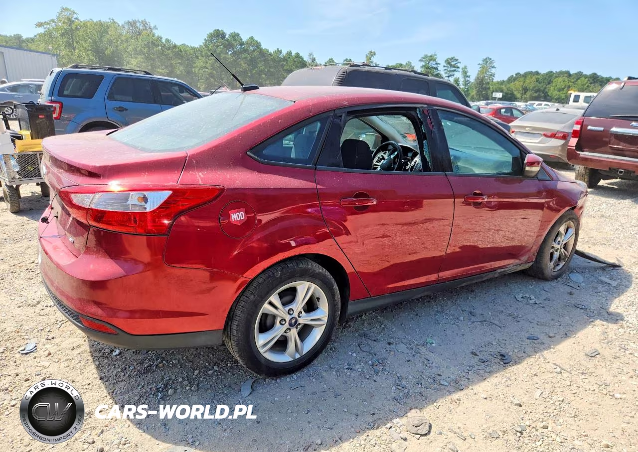 2013 Ford Focus Se VIN:1FADP3F27DL360948 - 3