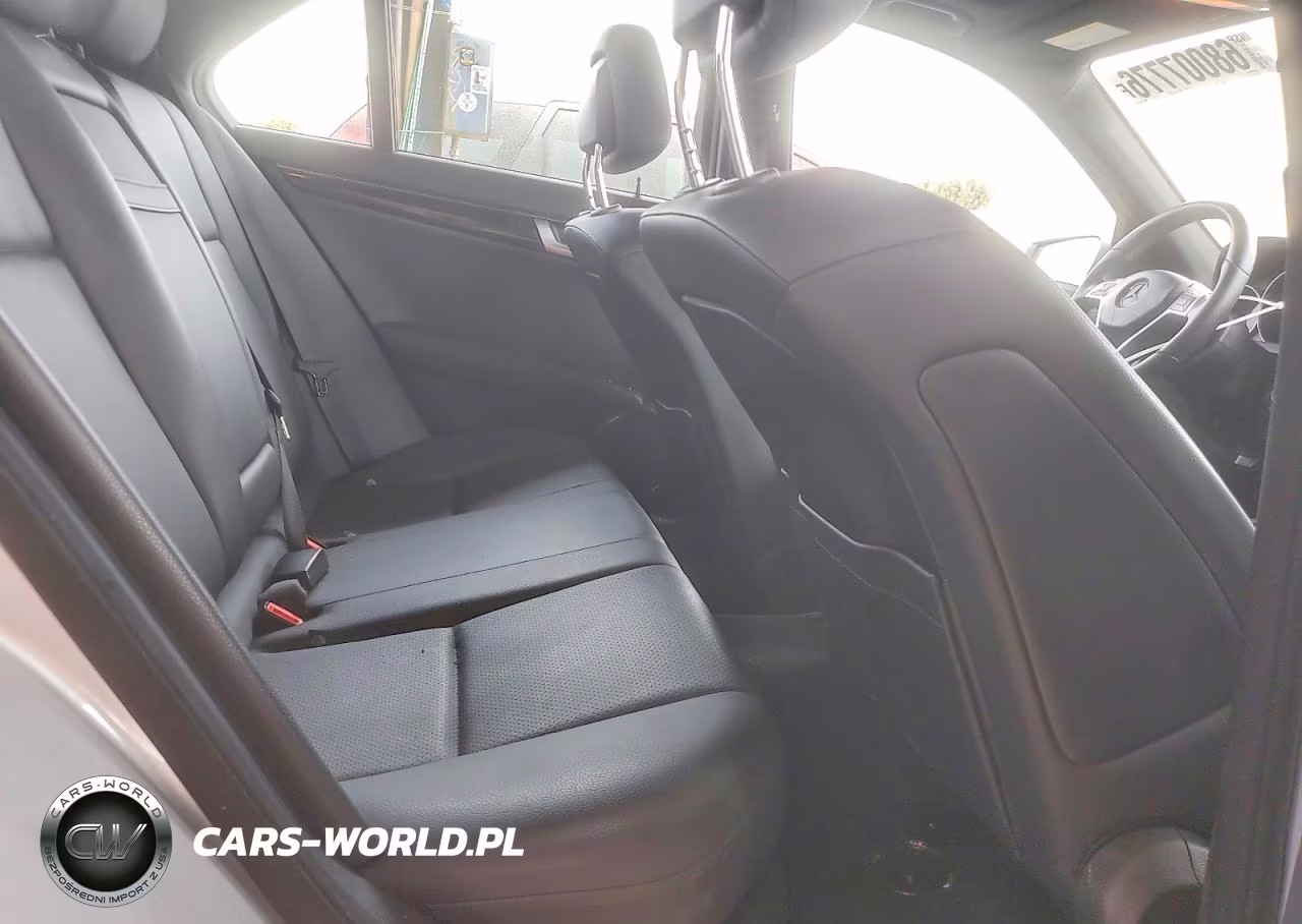 2012 Mercedes-Benz C 350 VIN:WDDGF5HB7CR202534 - 10