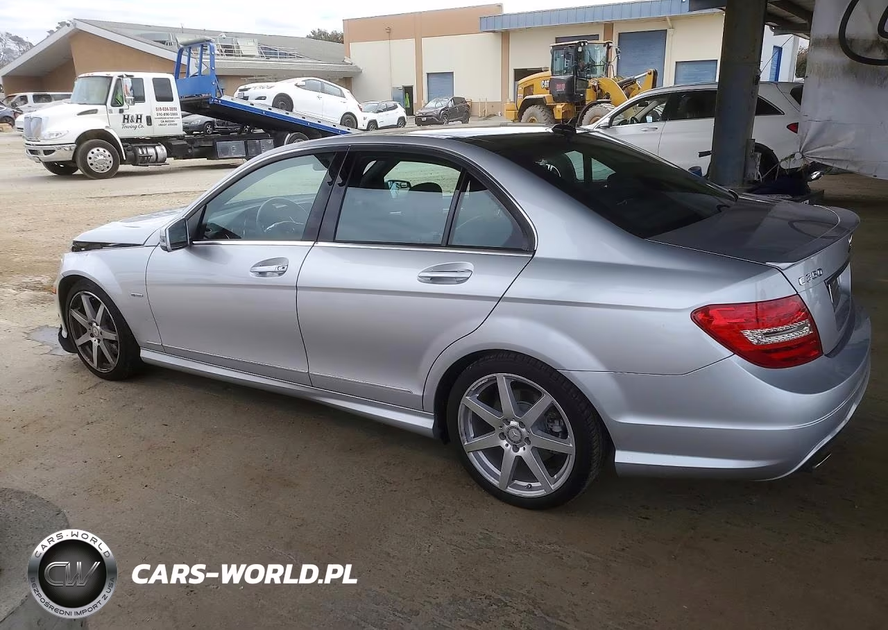 2012 Mercedes-Benz C 350 VIN:WDDGF5HB7CR202534 - 2