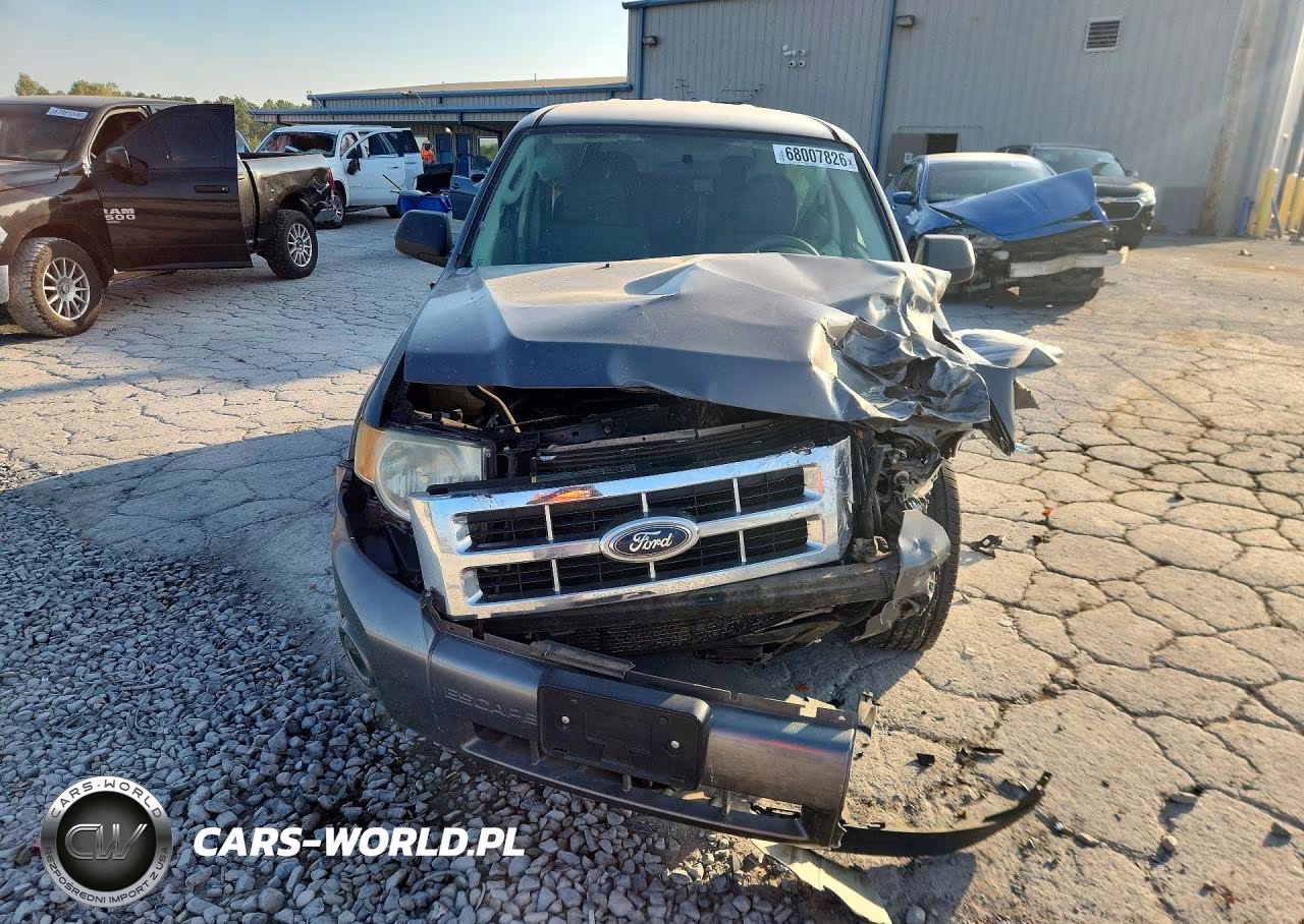 2011 Ford Escape Xls VIN:1FMCU9C75BKA94135 - 5